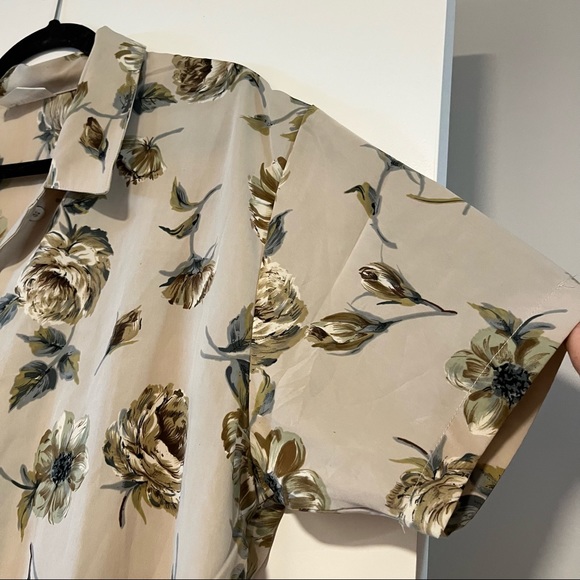 Scorpio | Vintage Button Up Shirt - Picture 3 of 14